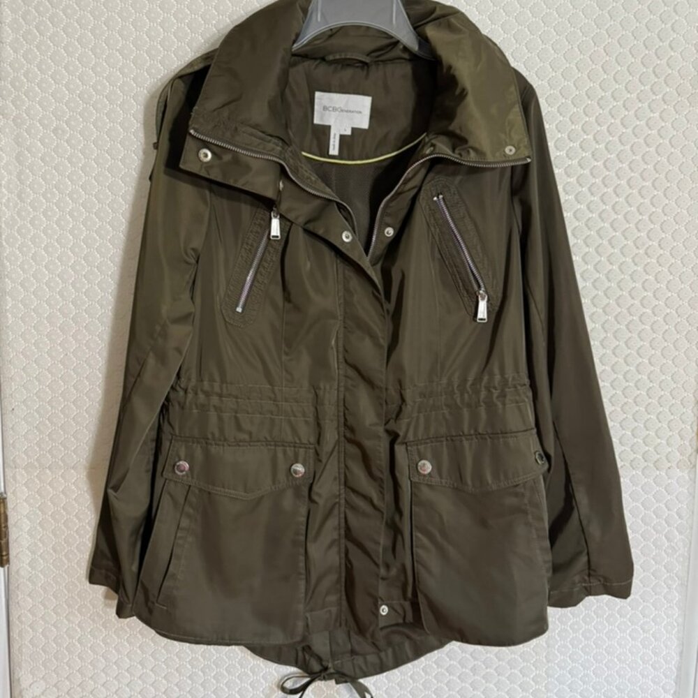 BCBGeneration  Cargo Utility Rain Jacket Windbreaker & Hood Sz L